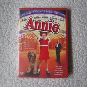 4/$15 Columbia Pictures Annie DVD